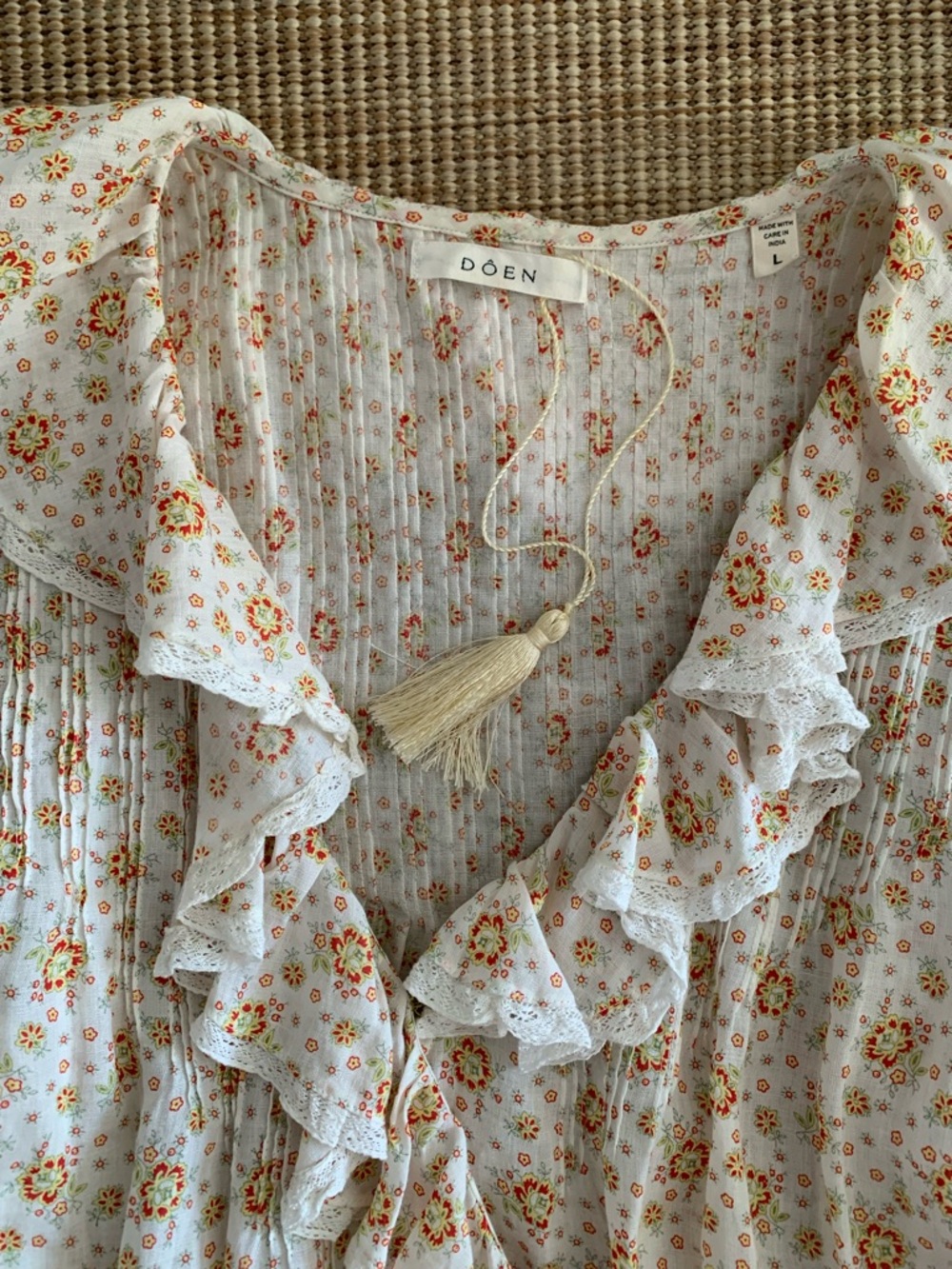 Doen Thames Ramie Ruffle Pintuck Short Sleeve Top Alabaster Countryside Calico - Picture 6 of 11